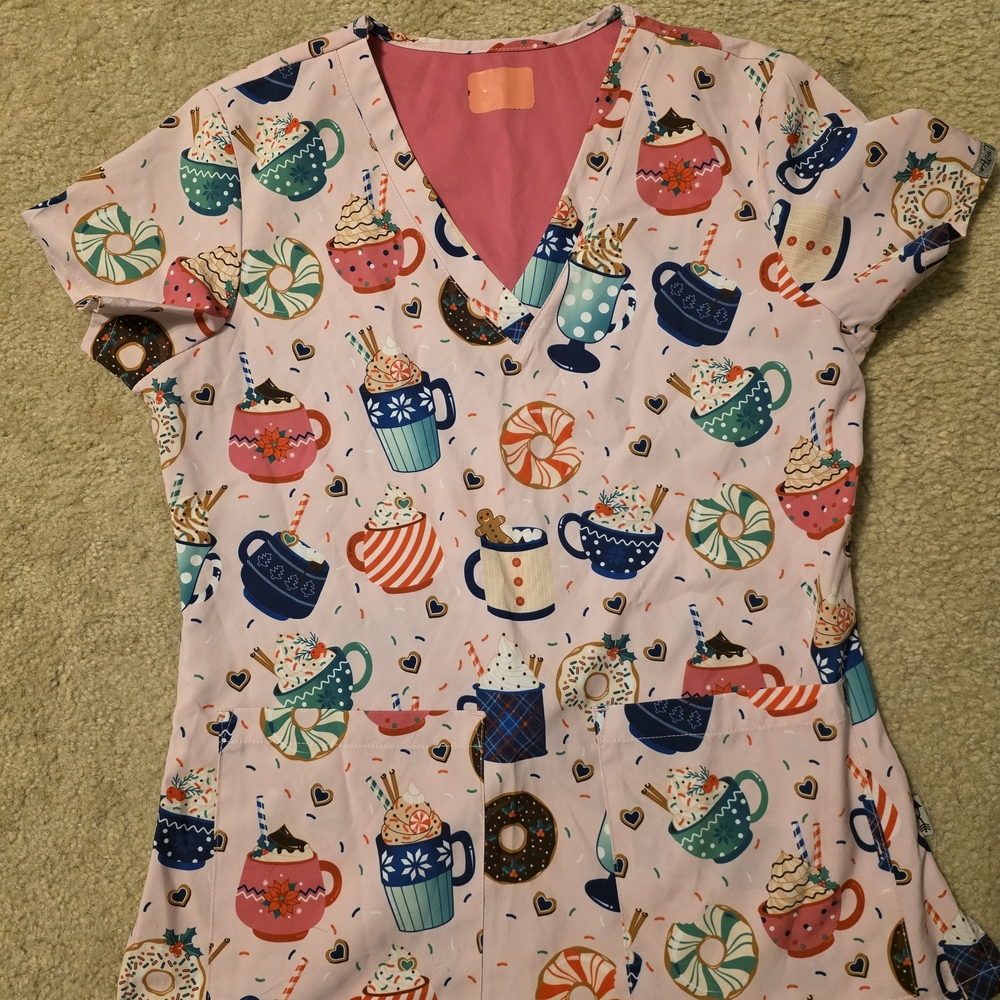 Colorful Coffee Print Women's Short Sleeve Scrub Top